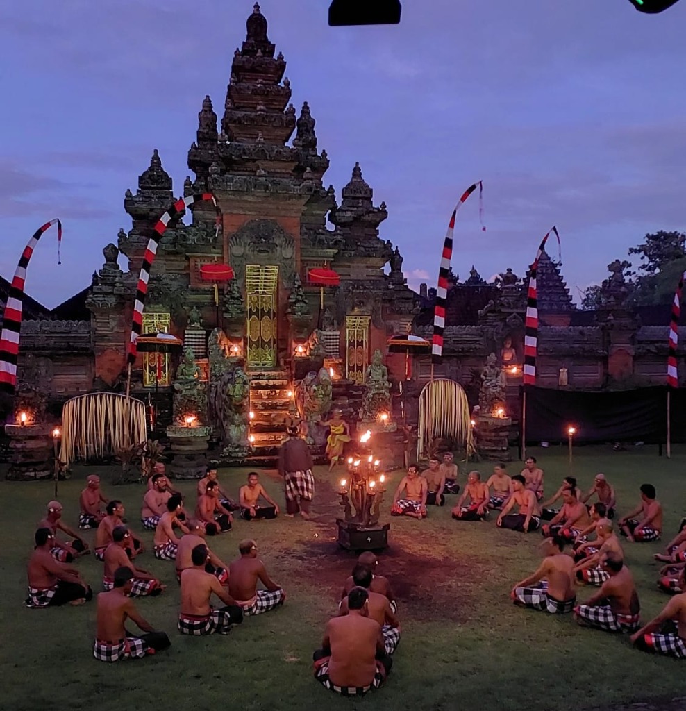 華やかなバリ舞踊の衣装